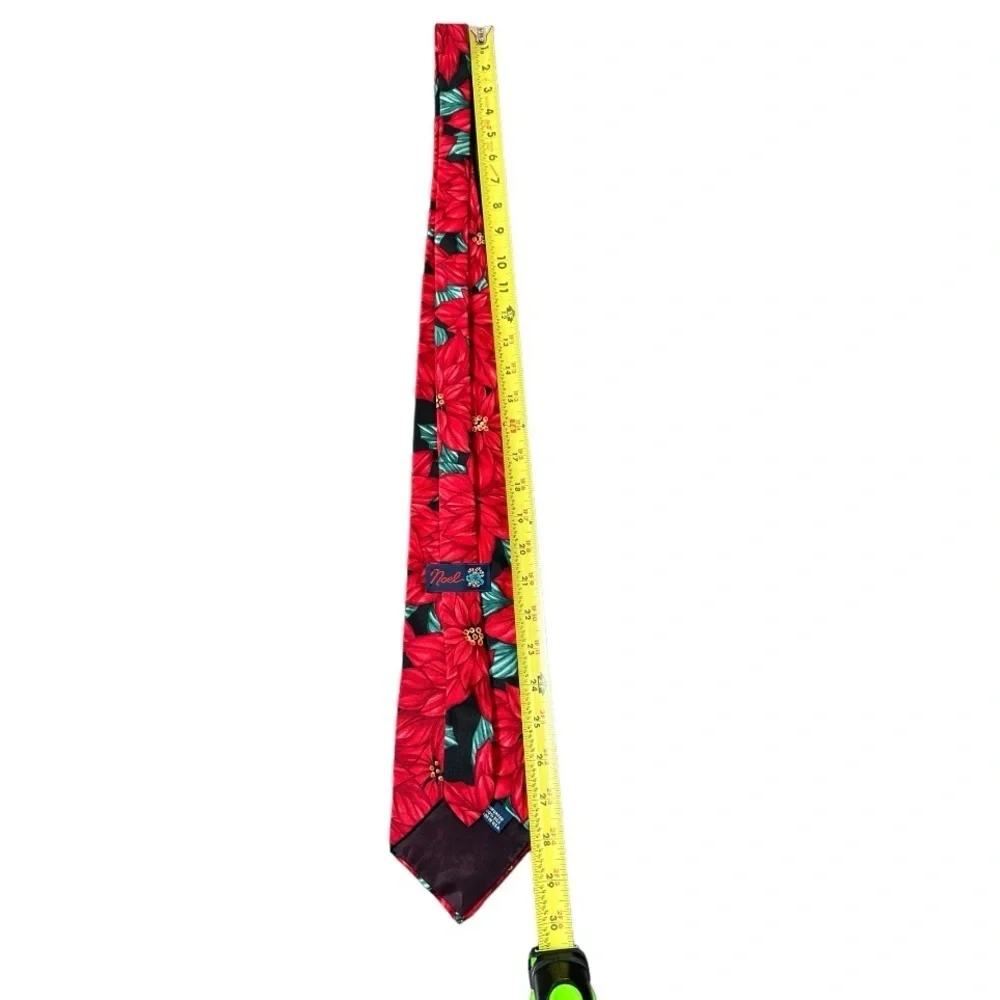Silk Poinsettia Christmas Necktie Holiday Festive 100% Silk Party Men’s Tie